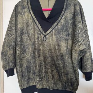 EUC G.W. Division of Graff Y2K Vintage Faux Crackled Leather Green Shirt Size M